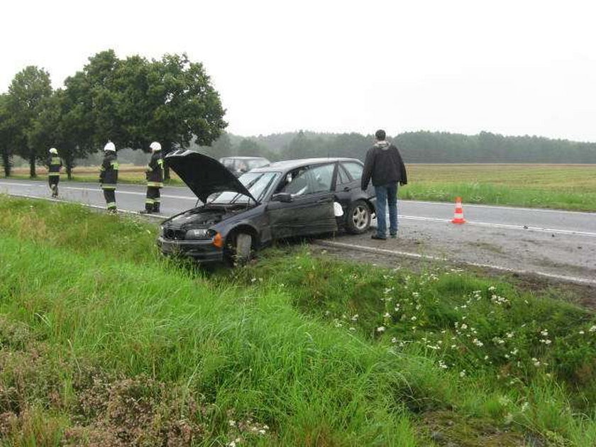 Ciężarna z nogą w gipsie wjechała w pieszych. 1 osoba nie żyje