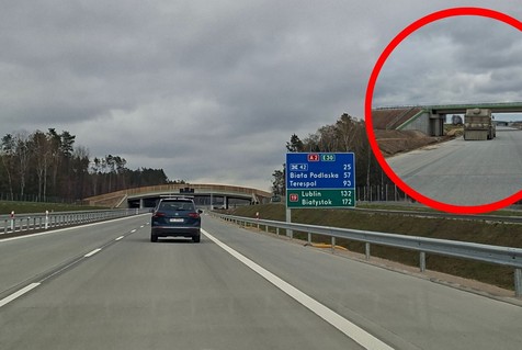 Nowa autostrada wciąż zamknięta. Najpierw przeszkodziła historia, potem śnieg i mróz