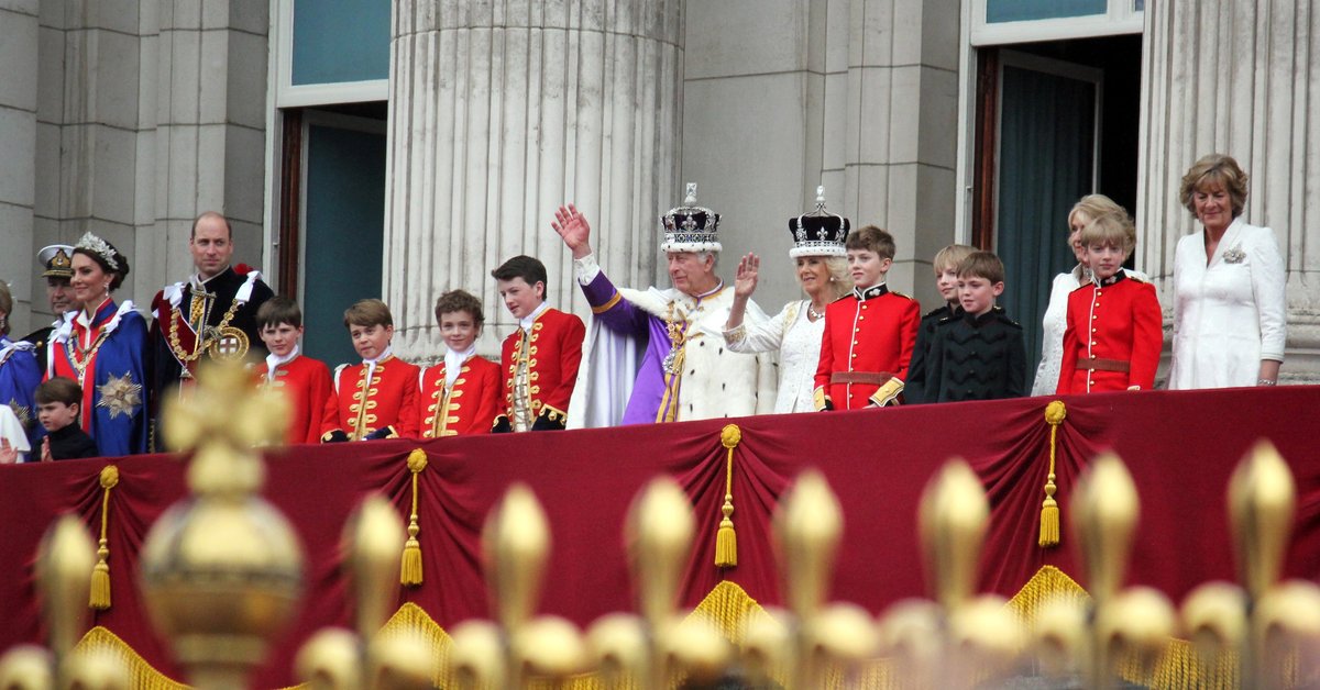 Windsorowie: Od Korony do Sensacji - Prawdziwe Oblicze Brytyjskiej Rodziny Królewskiej