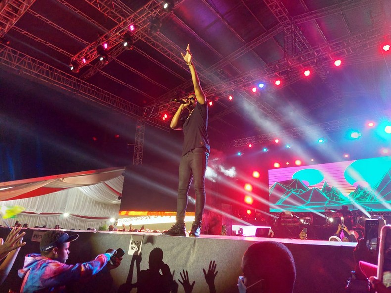 Konshens, Sauti Sol, & Khaligraph brings Nairobi to a standstill with electrifying performance [Video]