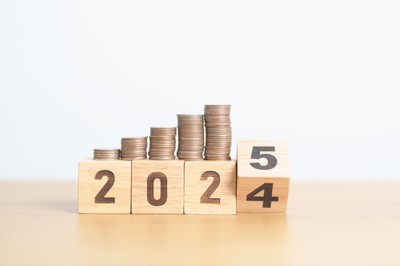 Upadek OPEC, dramatyczny spadek wartości dolara. Co czeka światową gospodarkę w przyszłym roku? [SZOKUJĄCE PROGNOZY NA 2025 ROK]