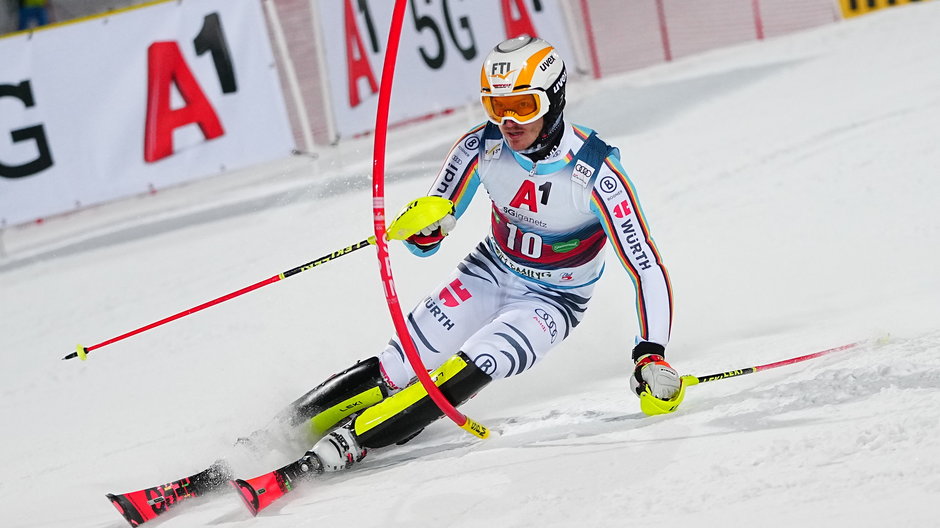 Linus Strasser wygrał wtorkowy slalom w austriackim Schladming