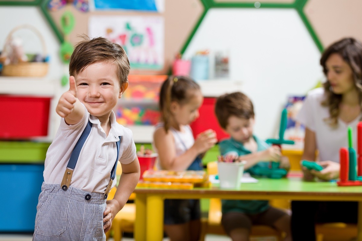 Czy usługi pedagogiczne korzystają ze zwolnienia z VAT?