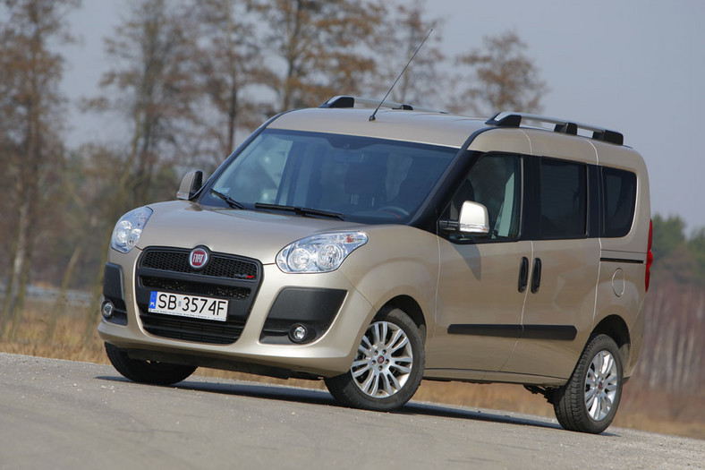 Fiat Doblo: Szminkowany van