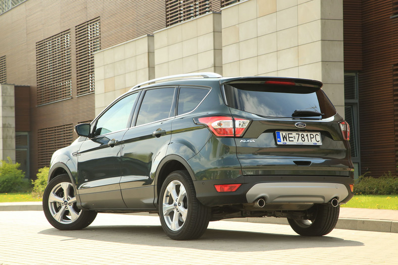 Ford Kuga 2.0 TDCi 4x4 - wciąż błyszczy zawieszeniem