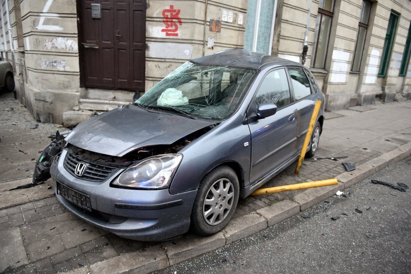 wypadek na 6 Sierpnia przy Strzelców Kaniowskich w Łodzi