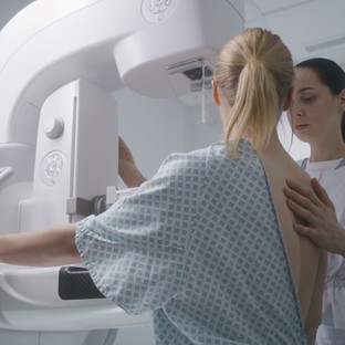 Végstádiumú mellrákkal diagnosztizálták a 37 éves nőt - nem egy csomó volt az első jel