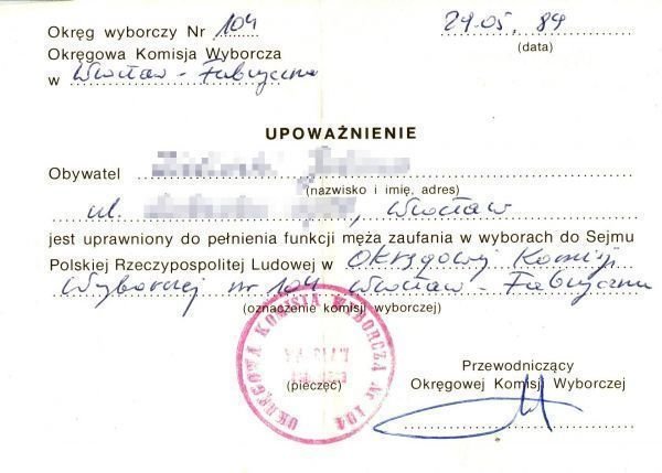 Upoważnienie męża zaufania w wyborach parlamentarnych 4 czerwca 1989 r. (fot. Julo, domena publiczna).