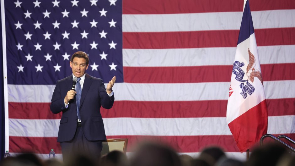 Ron DeSantis na wiecu wyborczym w stanie Iowa, marzec 2023 r.