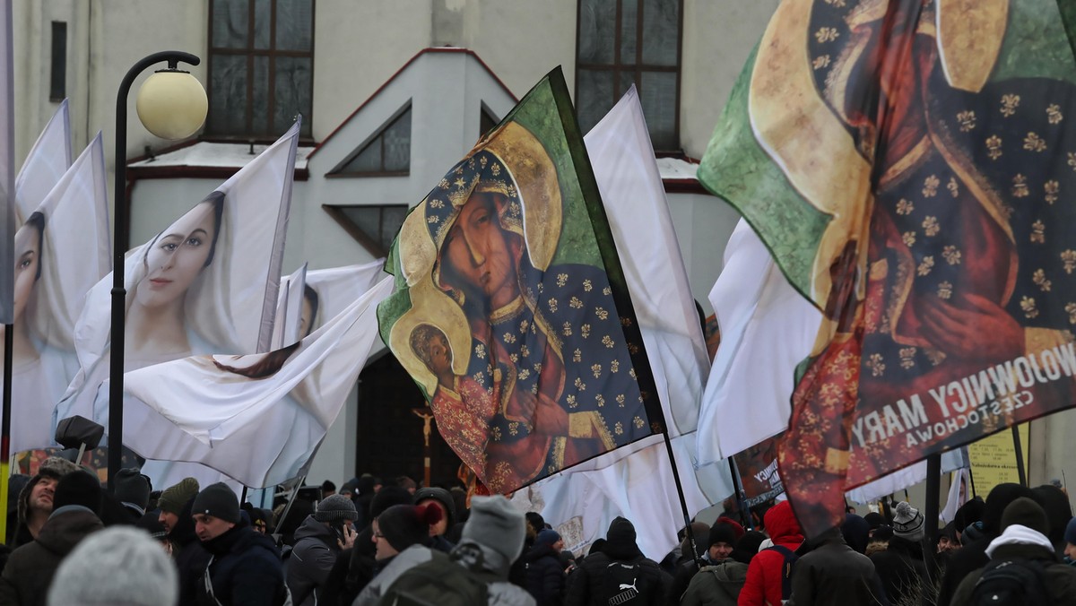 Wojownicy Maryi wyjdą na ulice. Twierdzą, że "zmiany w Polsce są niebezpieczne"