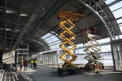 Lotnisko w Modlinie będzie dwa razy tańsze niż Okęcie