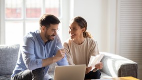 Będą wypłacać małżeństwom pieniężne nagrody za brak rozwodu? Pary, które są ze sobą na dobre i na złe, mają dostać choćby 8 tysięcy złotych. Decyzja w tej sprawie już zapadła