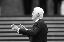 Zmarł Lionel Jospin. Francja zawdzięcza mu 35-godzinny tydzień pracy