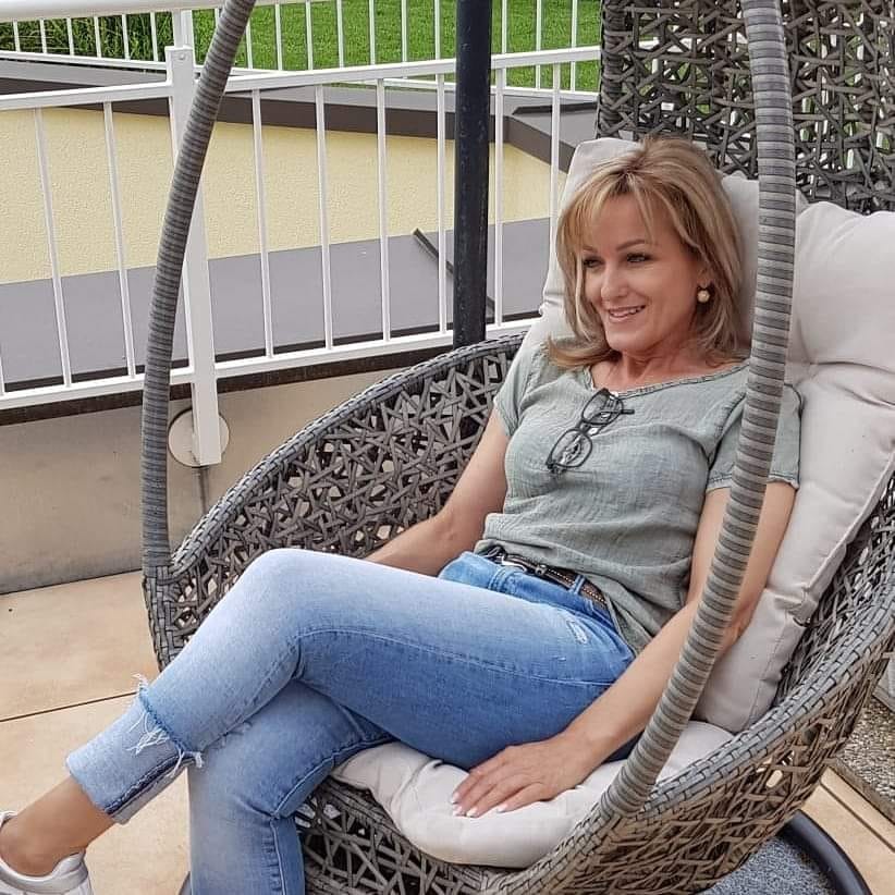 Mama Moniky Jákliovej Mária. 