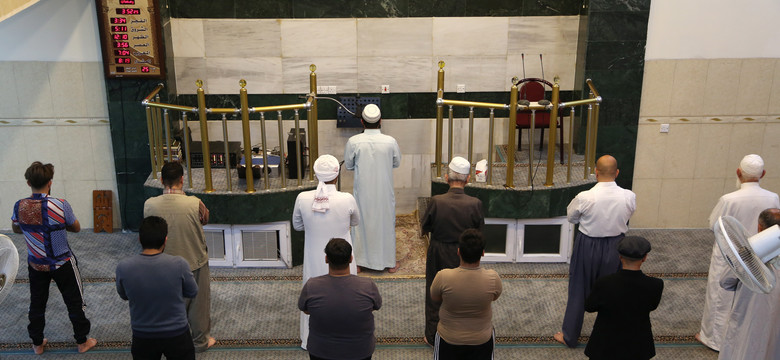 Miesiąc bez jedzenia, picia i gniewu. Muzułmanie świętują Ramadan