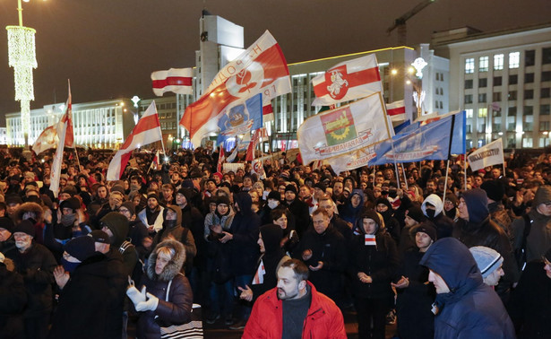 "Nie chcemy być kolonią Rosji". Masowy protest w Mińsku