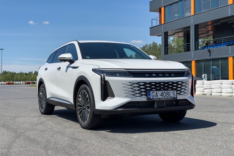 Omoda 9 Super Hybrid