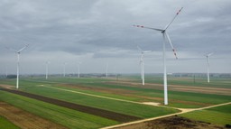 Nykiel: Zielona rewolucja w energetyce rozbija się o chaos przestrzenny [OPINIA]