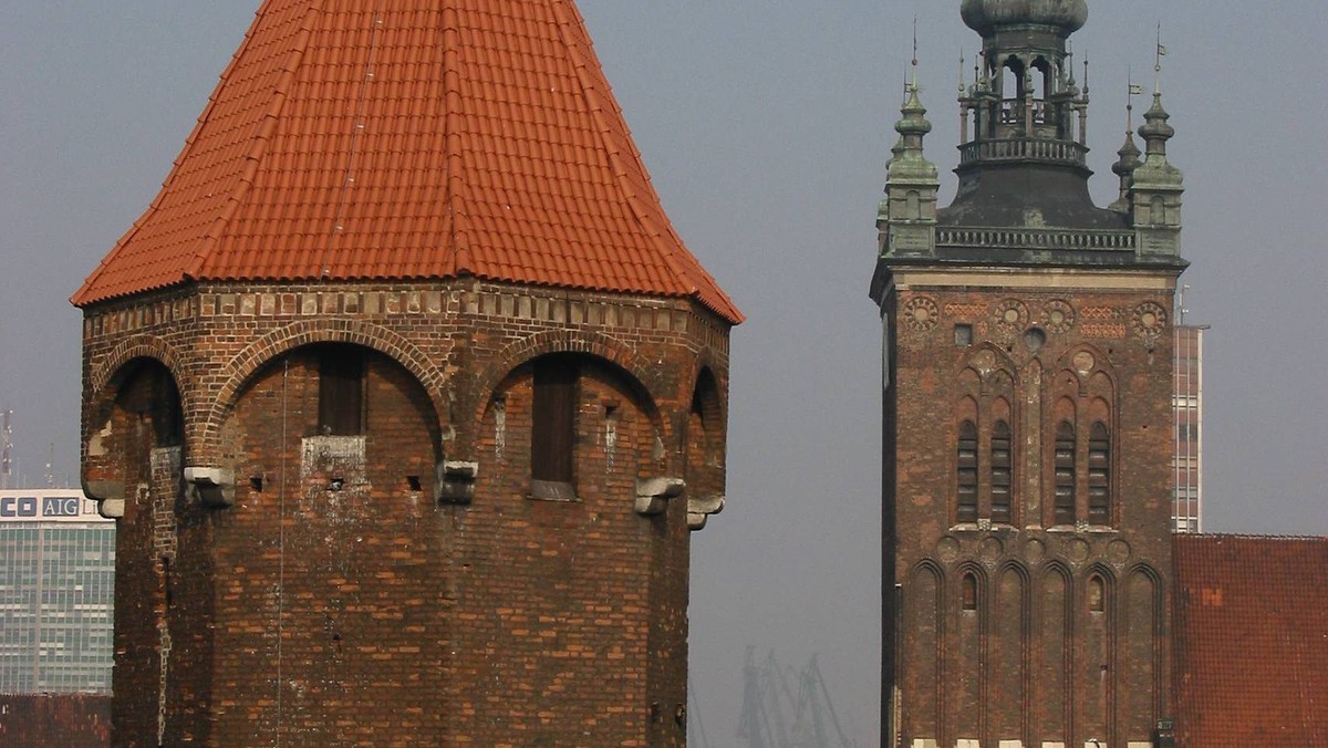 Baszta Jacek – jedna z najbardziej charakterystycznych zabytkowych budowli usytuowanych na terenie Głównego Miasta w Gdańsku, przejdzie remont. Prace obejmą m.in. elewację ceglanego średniowiecznego obiektu, stolarkę okienną i drzwiową, a także klatkę schodową.