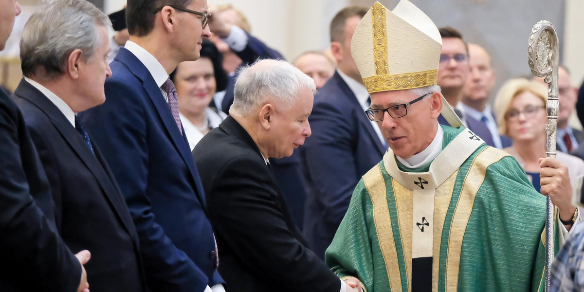 Prezes PiS Jarosław Kaczyński dzień rozpoczął mszą