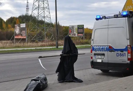 Śmierć z kosą straszy kierowców. Szokująca akcja służb na krajowej drodze.