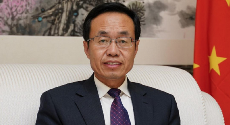L'ambassadeur chinois au Ghana, Shi Ting Wang