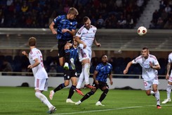 Raków nie obronił Częstochowy. Na tle Atalanty wyglądał bardzo blado [WIDEO]