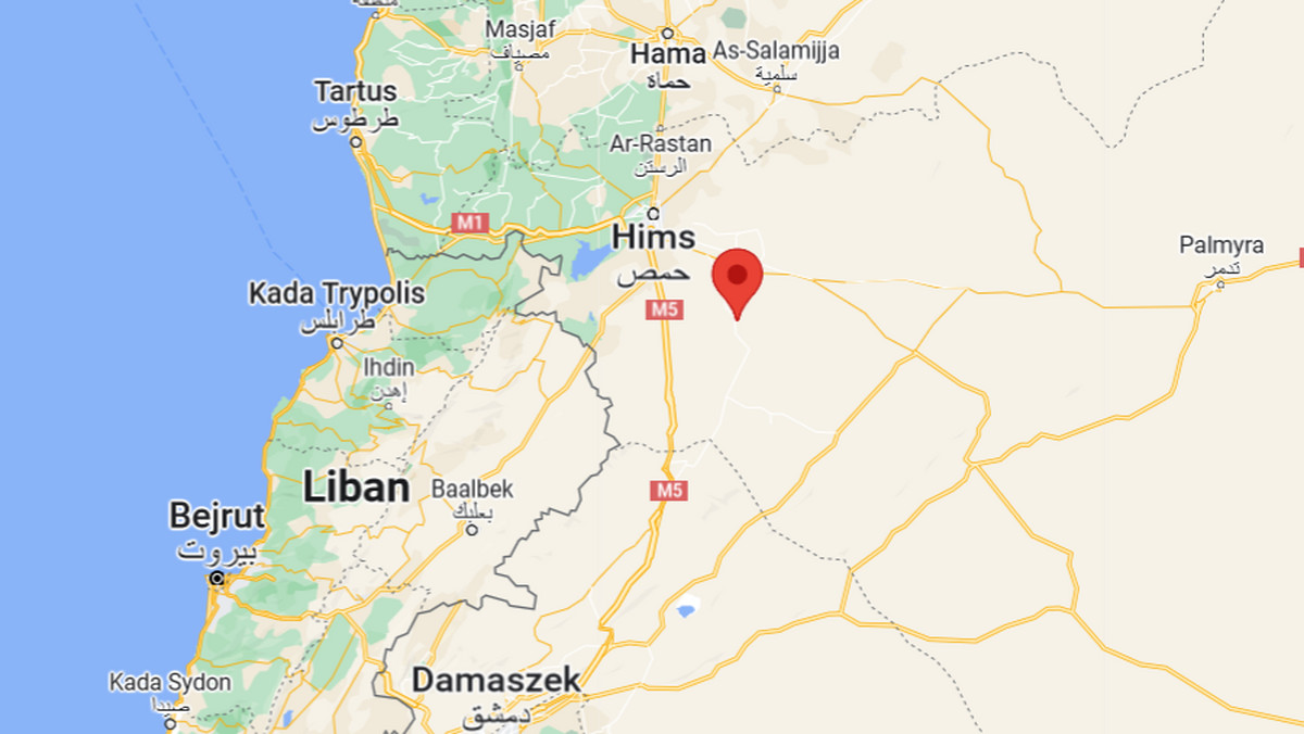 Dwóch syryjskich żołnierzy zginęło, a trzech zostało rannych w izraelskim ataku na bazę lotniczą Szajrat w pobliżu miasta Homs w zachodniej Syrii, często używaną przez siły rosyjskie stacjonujące w kraju — poinformowała AP.