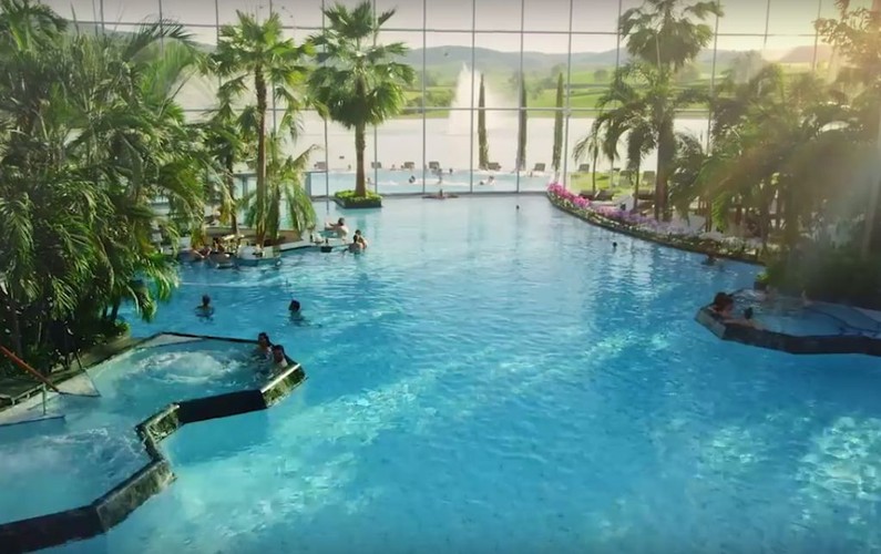 W aquaparku powstanie wielki basen w stylu tropikalnej wyspy. 

<br><br> fot. Global City Holdings,Park of Poland-YouTube.com