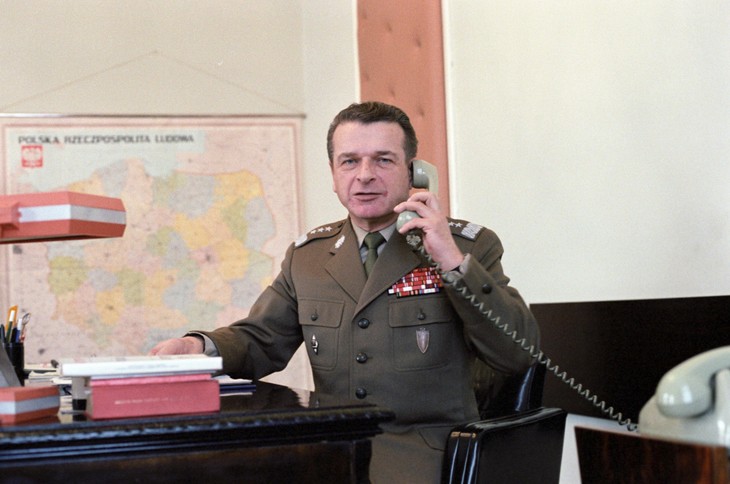 Minister spraw wewnętrznych generał broni Czesław Kiszczak 