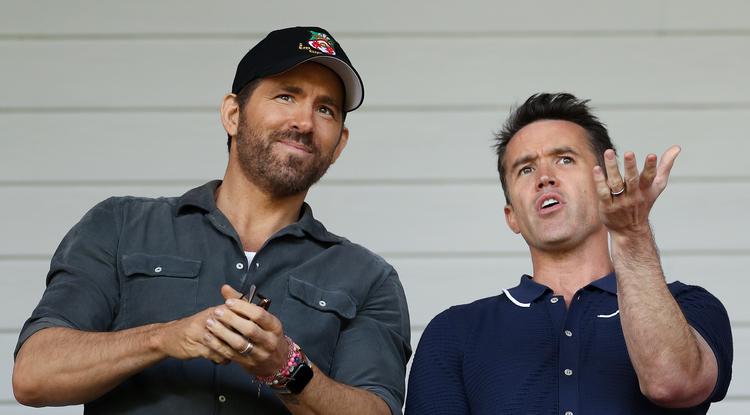 Ryan Reynolds és Rob McElhenney, a Wrexham AFC tulajdonosai