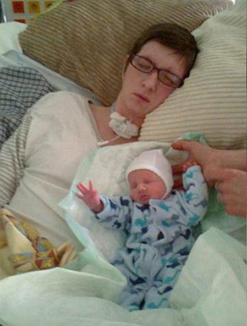 Urodziła w śpiączce synka, potem wydarzył się cud