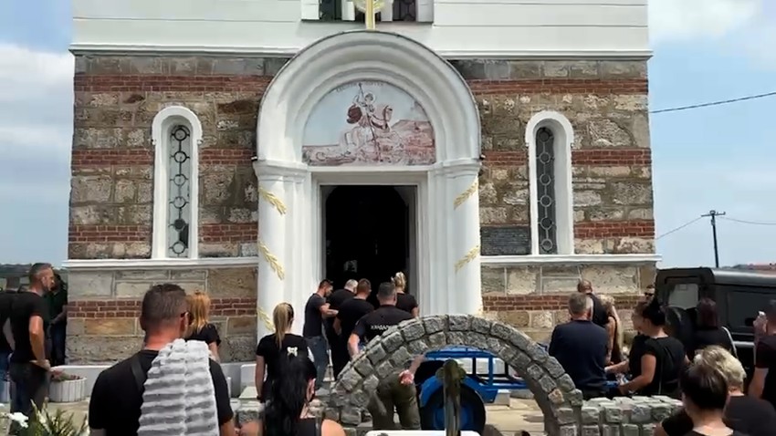 Sahrana policajca Nikole Krsmanovića