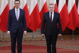 Mateusz Morawiecki i Piotr Gliński podczas powołania Rady Narodowego Instytutu Wolności, luty 2018