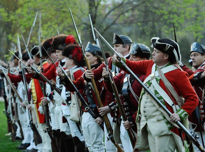 Rekonstrukcja bitwy pod Lexington z 1775 roku