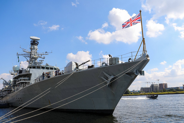 Okręt Royal Navy