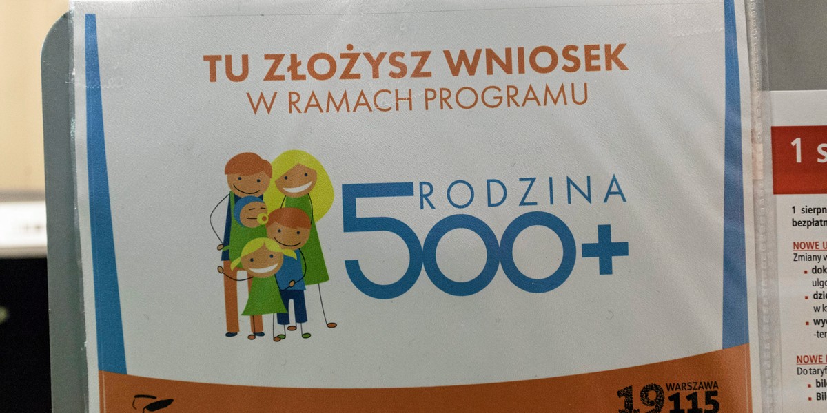 Od kwietnia do końca lipca 2016 roku z programu "Rodzina 500 plus" wypłacono blisko 5 mld zł w formie 500 zł na dziecko co miesiac