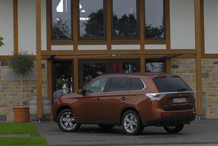 Mitsubishi outlander