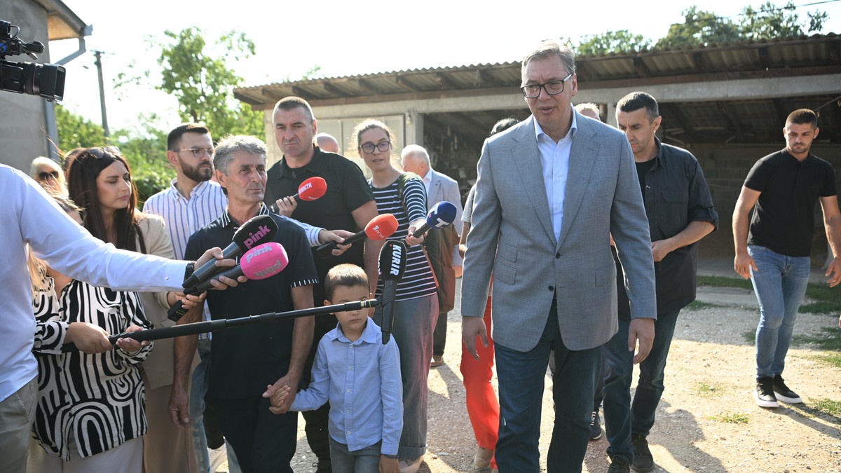 Aleksandar Vučić u poseti porodici Todorović