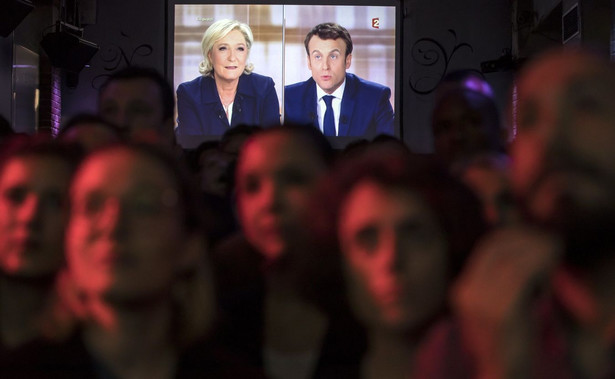 Francja: Debata Le Pen - Macron zmieniła się w pyskówkę. Ostra wymiana oskarżeń