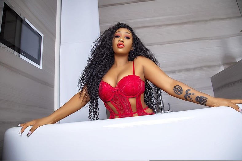 Victoria Kimani shades Ycee and Tiwa Savage in #FvukYouChallenge song [Instagram/VictoriaKimani] 