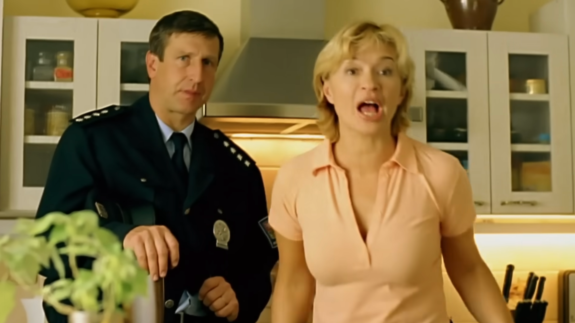 Česká herečka Jana Paulová s kolegom Václavom Vydrom vo filme Kameňák.