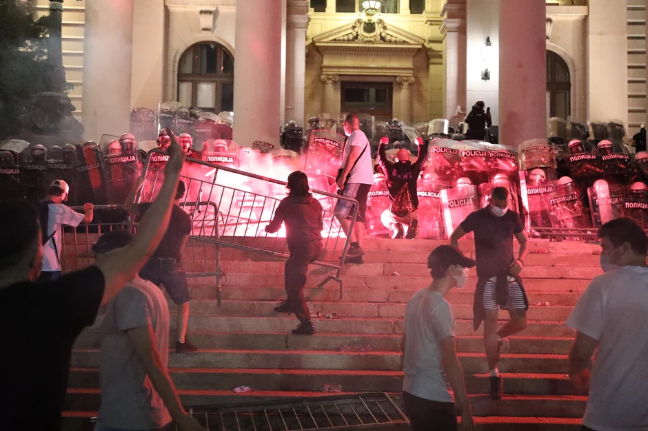 Sinoćni pokušaj upada u Skupštinu Srbije