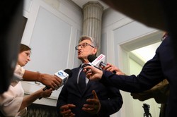 "Sueddeutsche Zeitung": Narodowo-populistyczny PiS likwiduje niezależność sądownictwa. Jest odpowiedź europosła partii