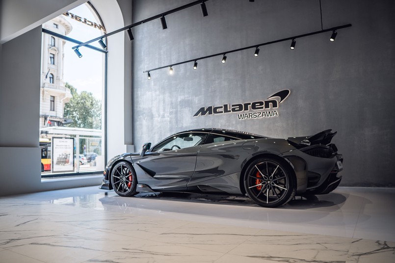 McLaren 765LT