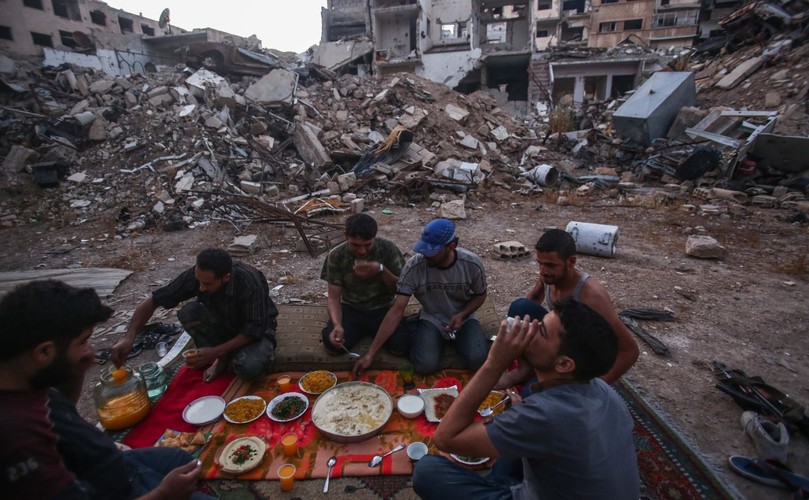SYRIA. RAMADAN NA GRUZACH DAMASZKU