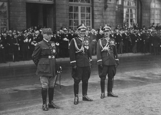 Gen. Edward Rydz-Śmigły i gen. Wacław Stachiewicz (z prawej) w Nancy, Francja, 1936 r.