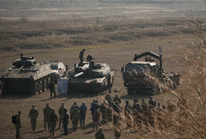 Exerciții care implică lansatoare de rachete HIMARS la poligonul de antrenament Capo Media din România, 9 februarie 2023.