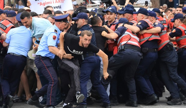 Protesti u Tirani zbog projekta Džerada Kušnera kod Valone