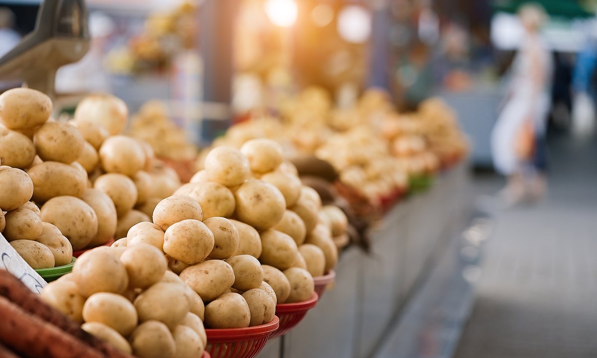 Zajadamy się nimi, a mogą być toksyczne choćby po ugotowaniu. Uwaga na te dwa produkty